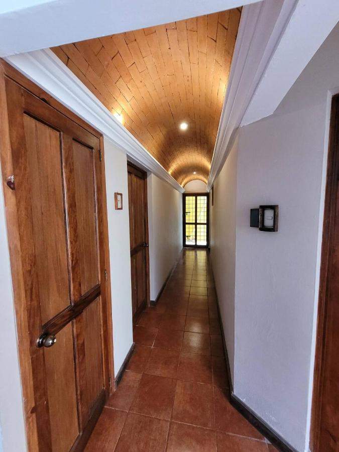 Amplia Casa Antigua Guatemala Con Pergola Y Jardin Villa Екстериор снимка